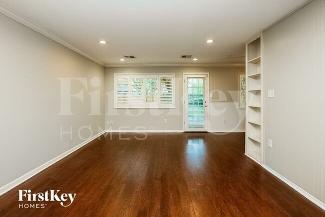 Foto del edificio - 1504 Seagate Ln