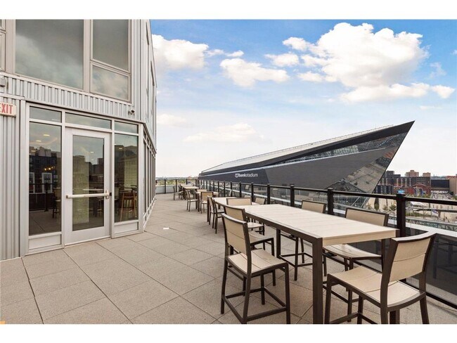 Foto del edificio - 811 Washington Ave S