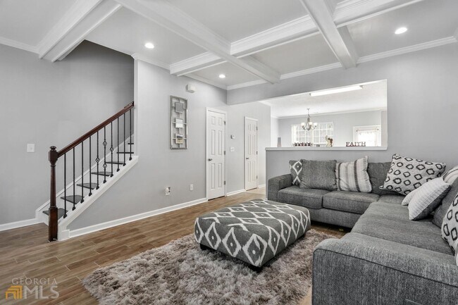 Building Photo - 2800 Parkway Cove