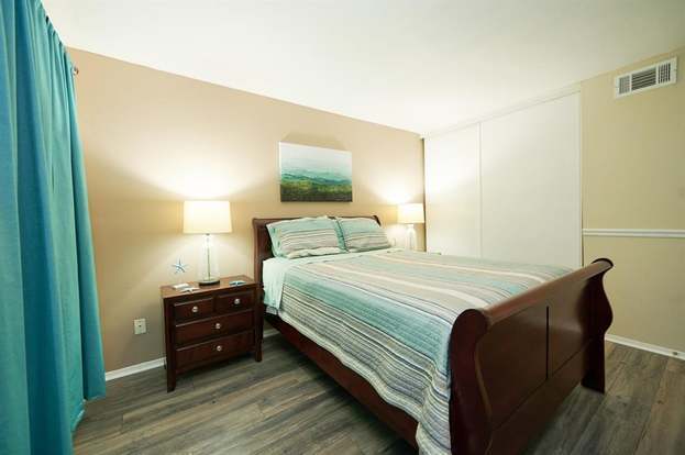 Foto del edificio - 12600 Melville Dr