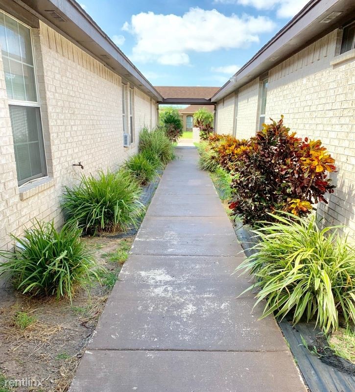 Primary Photo - 2 br, 2 bath Apartment - 800 W Bronze St