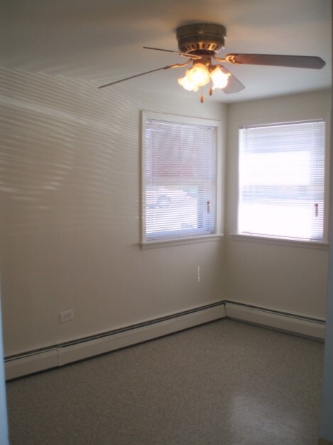 Foto del edificio - 4341 Butterfield Rd