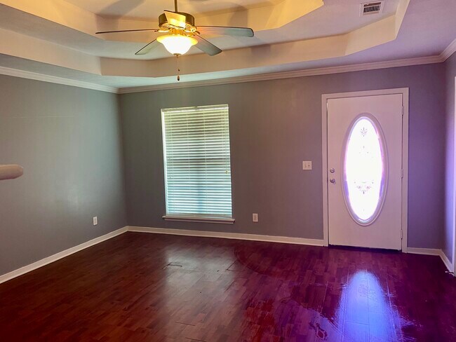 Living Room - 136 Brooklynn St