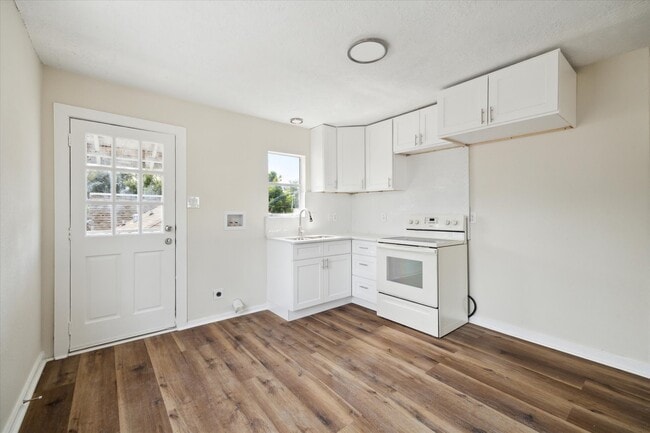 Foto del edificio - 2802 Hardy St