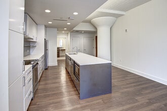 Building Photo - The Creswell