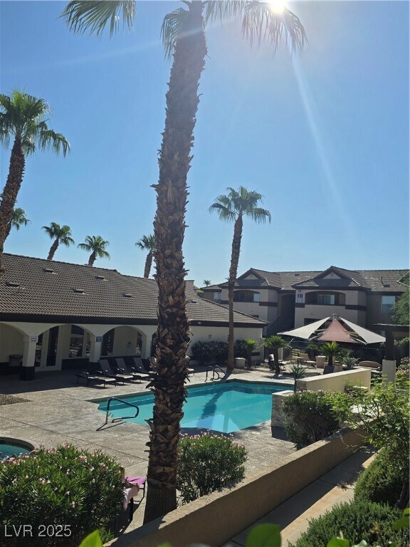 Foto del edificio - 231 W Horizon Ridge Pkwy
