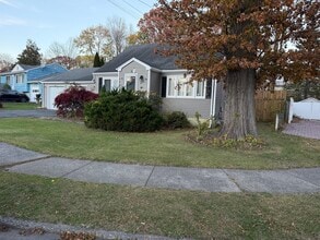 Building Photo - 39 Tina Cir