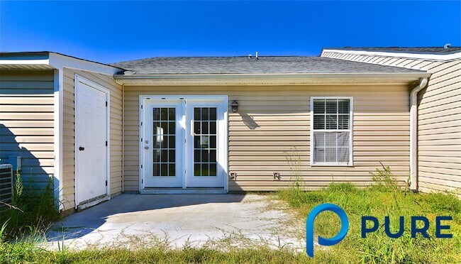 Building Photo - 442 Regency Park Drive
