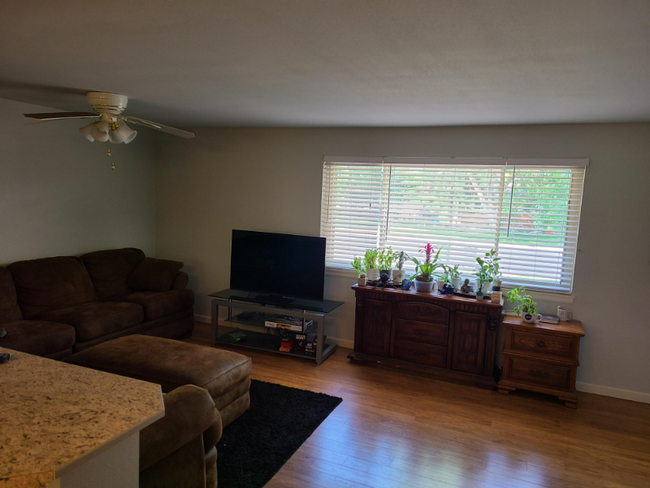 Building Photo - 4526 Filbert Dr