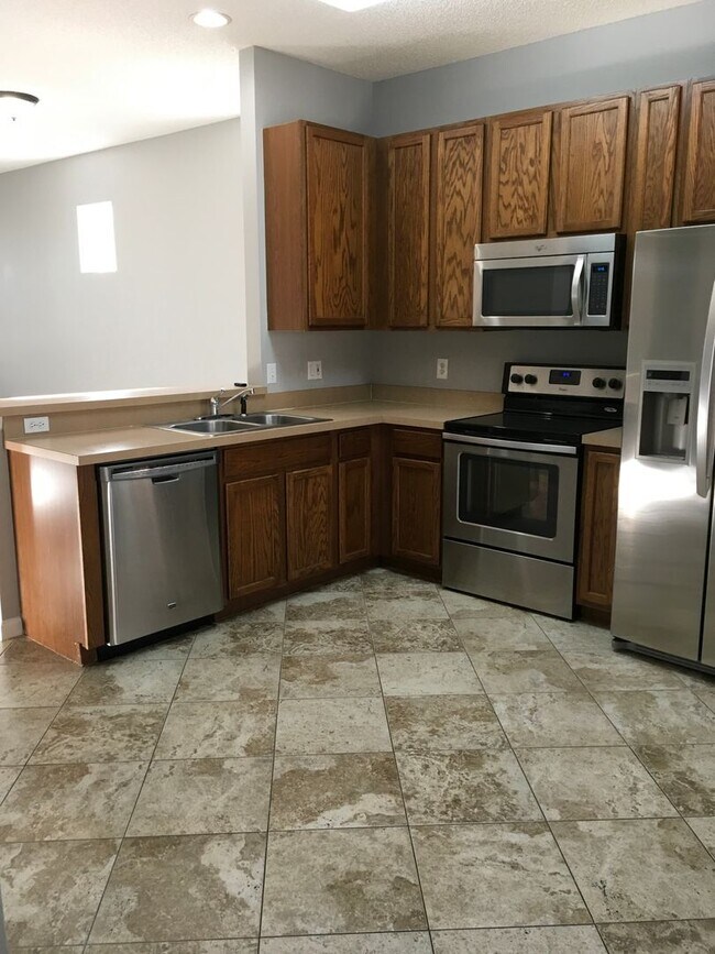 Foto del edificio - Townhome in Avalon Park