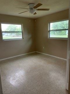 Building Photo - 2 br, 1 bath House - 450 LAKEPORT COVE
