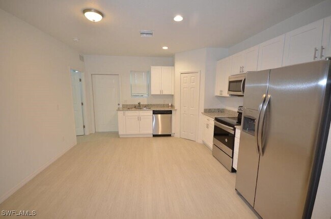 Foto del edificio - 3312 Armstrong Ct