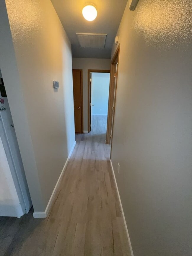 Foto del edificio - Cute 2 bedroom 1 bath Apartment