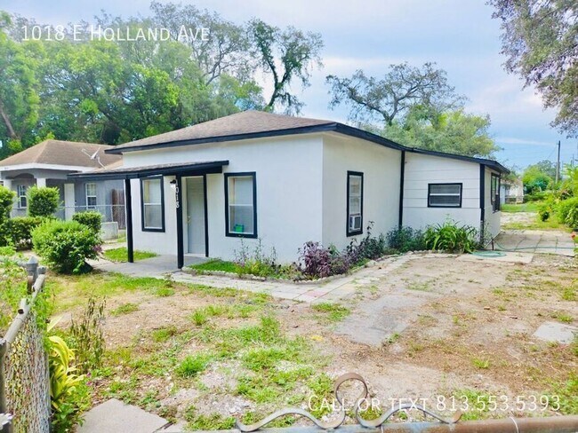 Photo - 1018 E Holland Ave House