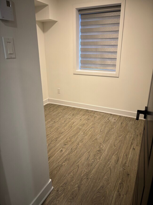 Photo du bâtiment - 4820 De La Côte-Sainte-Catherine