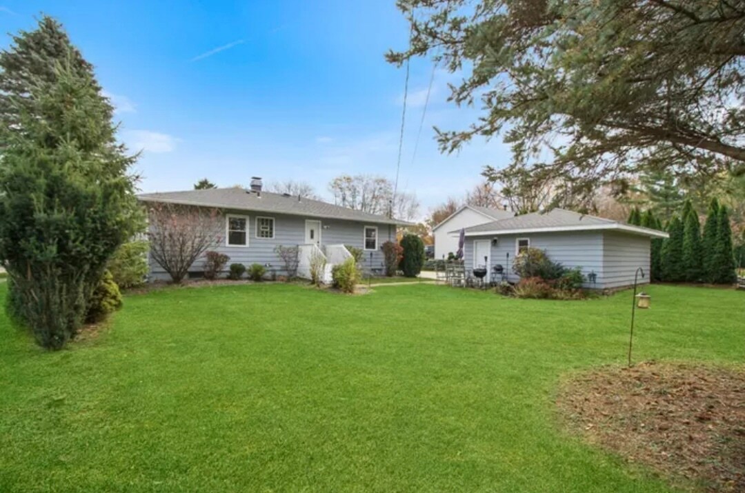 Tranquil backyard - 1032 Bonnie Brae Ln