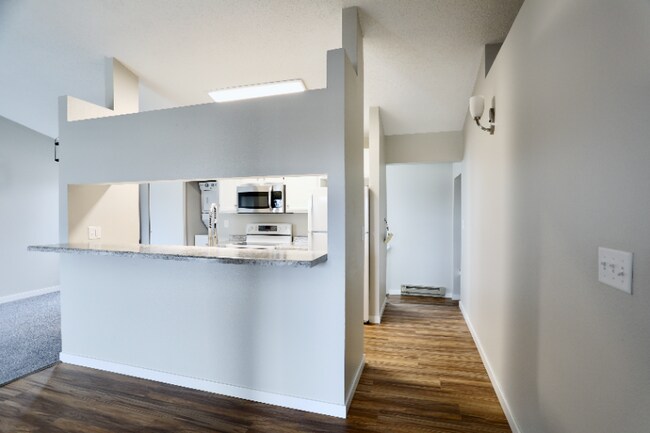 Building Photo - 3185 17th St S