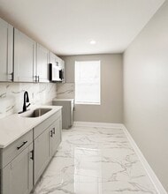 Building Photo - 5548 Woodland Ave