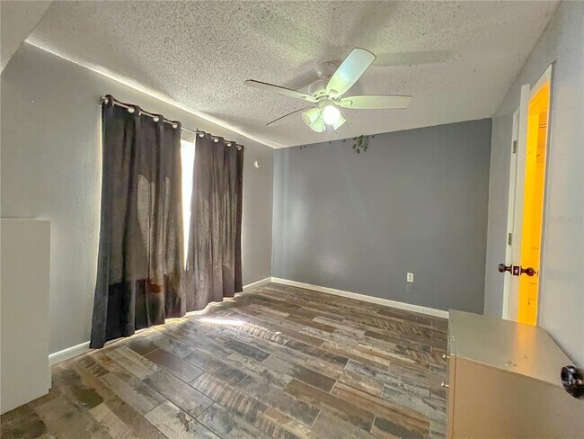 Foto del edificio - 3921 SW 34th St