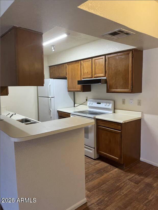 Building Photo - 10610 S 48th St