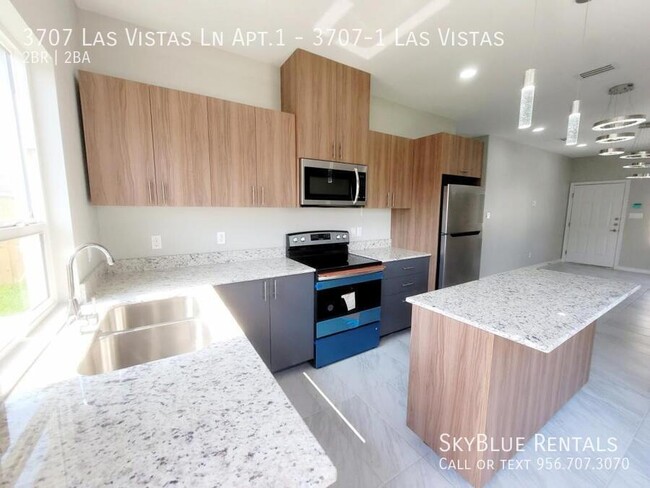 Foto del edificio - 3707 Las Vistas Ln