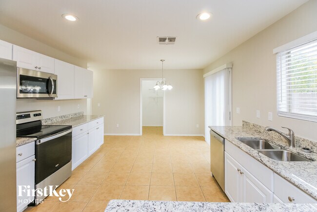 Building Photo - 989 E Dust Devil Dr