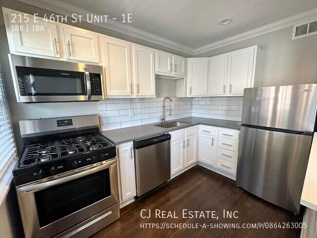 Foto del edificio - 215 E 46th St
