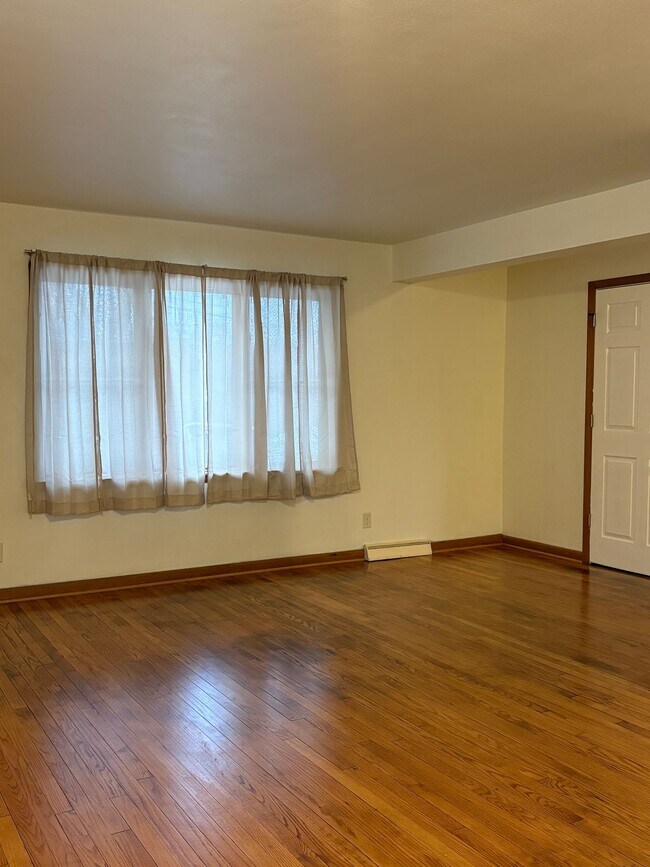 Foto del edificio - 4175 Eastridge Dr