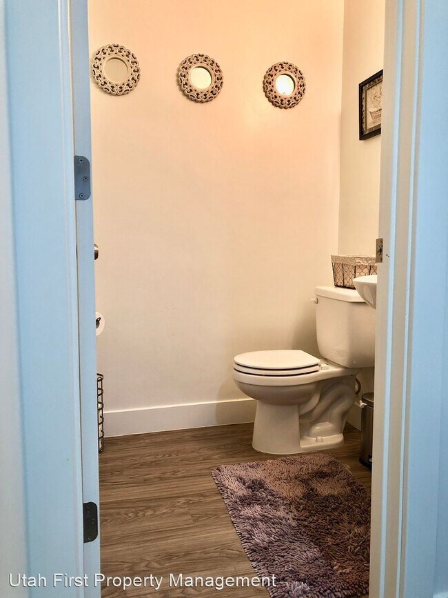 Foto del edificio - 4 br, 2.5 bath House - 5934 S Challenger Way