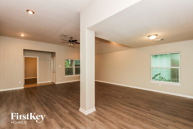 Building Photo - 3922 Cary Creek Dr