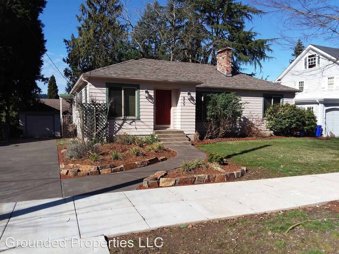Primary Photo - 3 br, 2 bath House - 809 Jefferson St