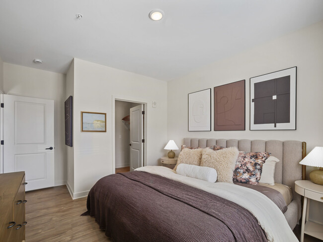 Building Photo - Canopy on Western