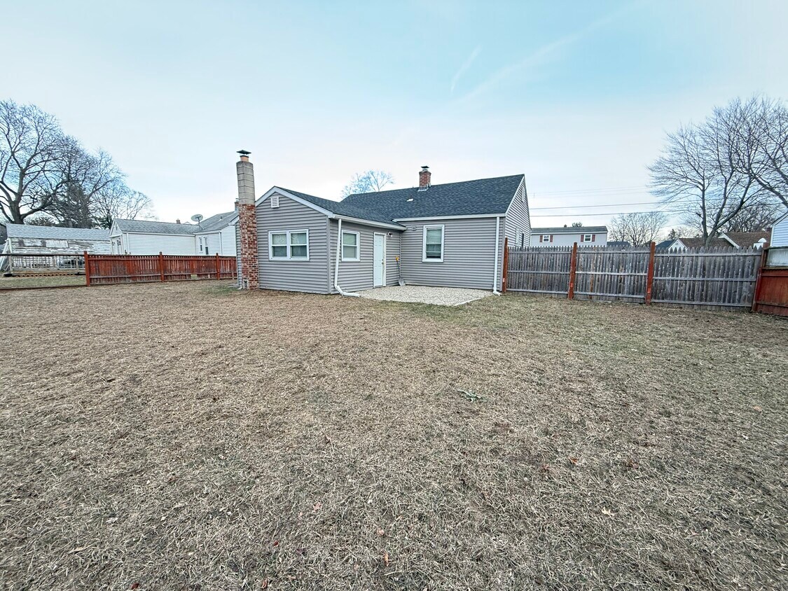 Foto del edificio - 43 Lafayette Ave