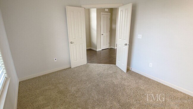 Foto del edificio - Gorgeous 4BD Home in Desirable Orchards Co...