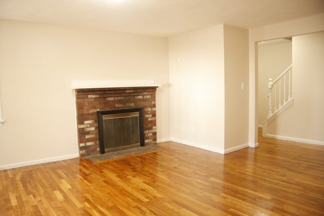 Building Photo - 6 Dragon Court Cir