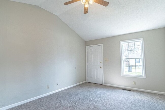 Building Photo - 1/2 off 1st months rent