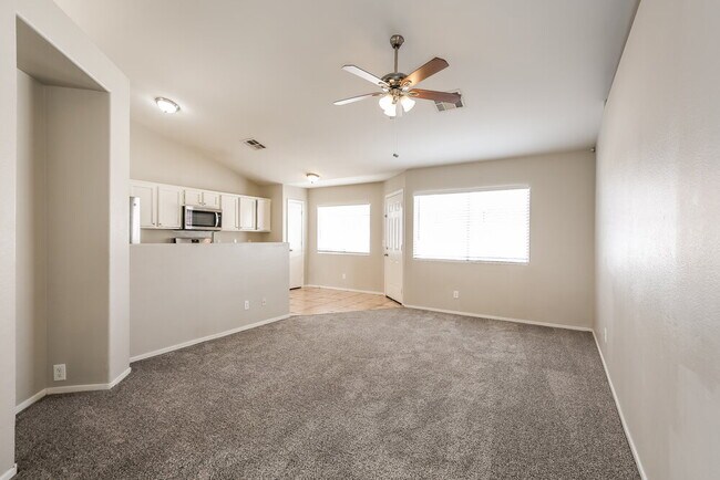 Foto del edificio - 3742 St Peter Ct