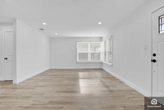 Foto del edificio - 676 N K St