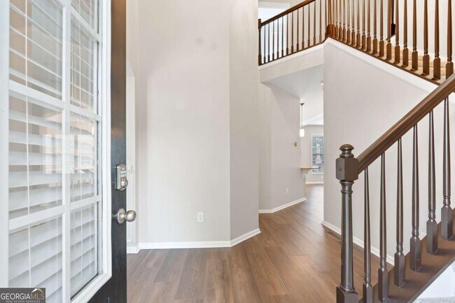 Foto del edificio - 6462 Millstone Cove Dr