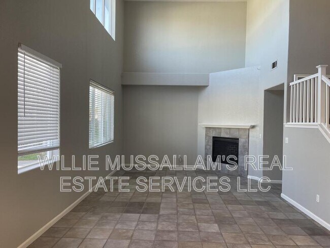 Building Photo - 4117 Rogers Canyon Rd