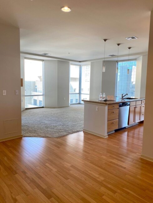 Foto principal - 1635 Tremont Pl