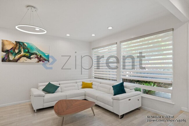 Foto del edificio - 2262 Sharon Rd