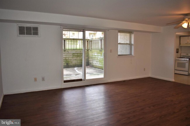 Building Photo - 3712 Mayberry Ave
