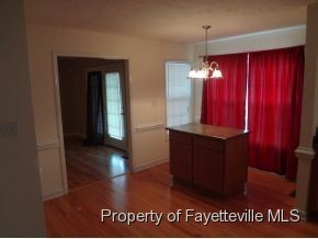 Building Photo - 3 br, 2.5 bath House - 1525 Ellie Avenue