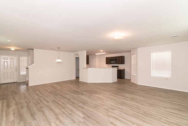 Building Photo - 24415 Volta Gardens Ct