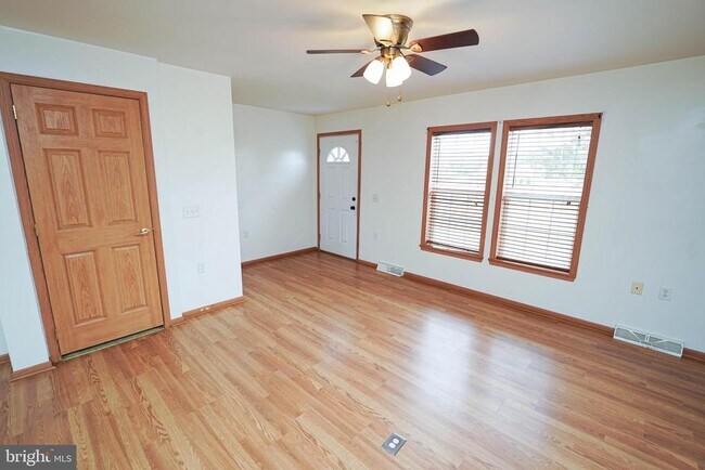 Foto del edificio - 12179 Country Dr