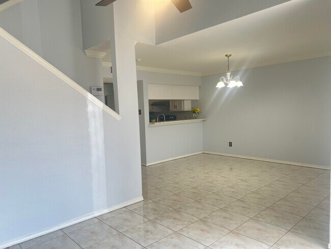 Foto del edificio - 8911 McPherson Rd