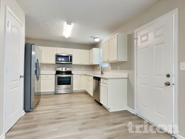 Foto del edificio - 225 Victoria Blvd