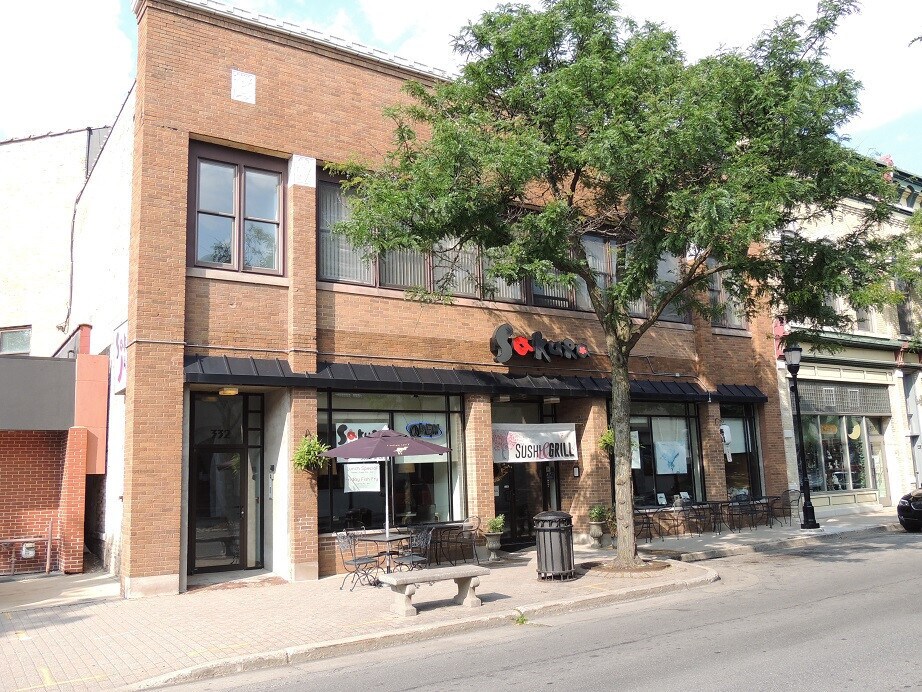 Foto principal - Spacious 1 Bedroom Unit, Downtown Waukesha...
