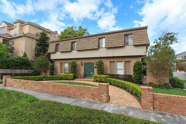 Building Photo - 125 S Interlachen Ave